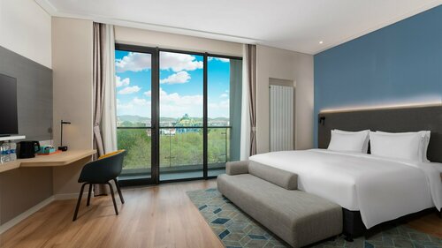 Гостиница Holiday Inn Express Dalian Golden Pebble Beach, an Ihg Hotel в Даляне
