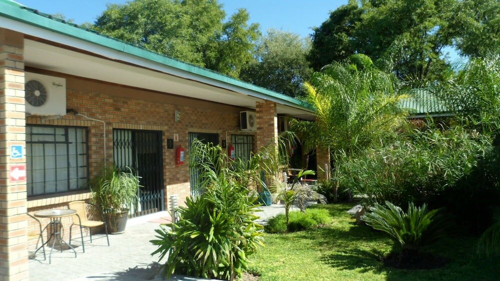 Фото Queness Inn