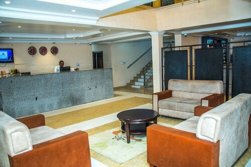Гостиница Royal Crest Hotel & Suites в Порт-Харкорте