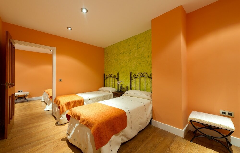 Фото Aparthotel Capitolina