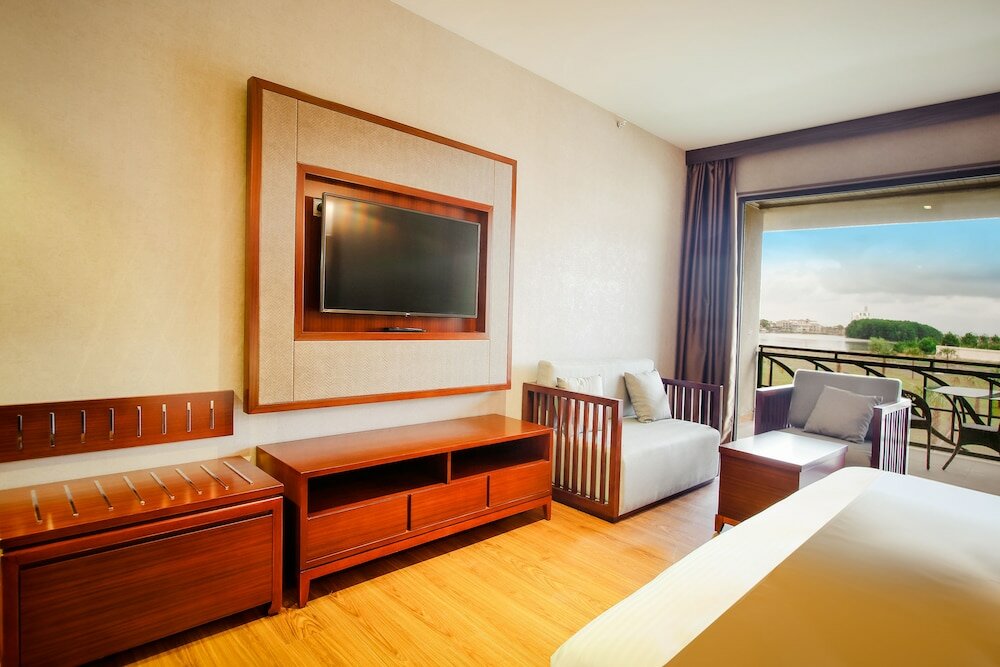 Фото Pratap's Signature Hotel-Resort&Spa