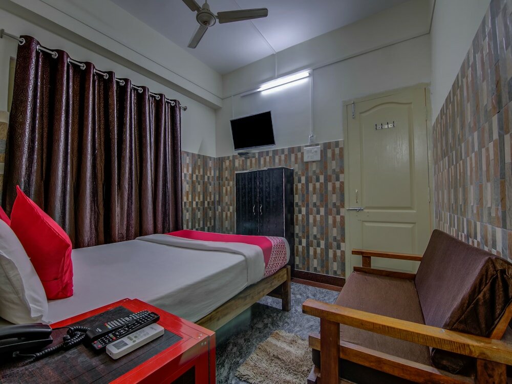 Фото Oyo 14426 V Knot Residency