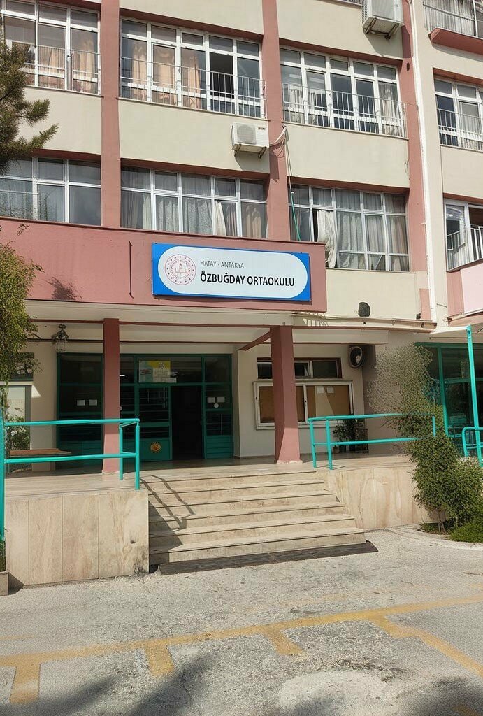School Ozbugday Middle School, Antakya, photo