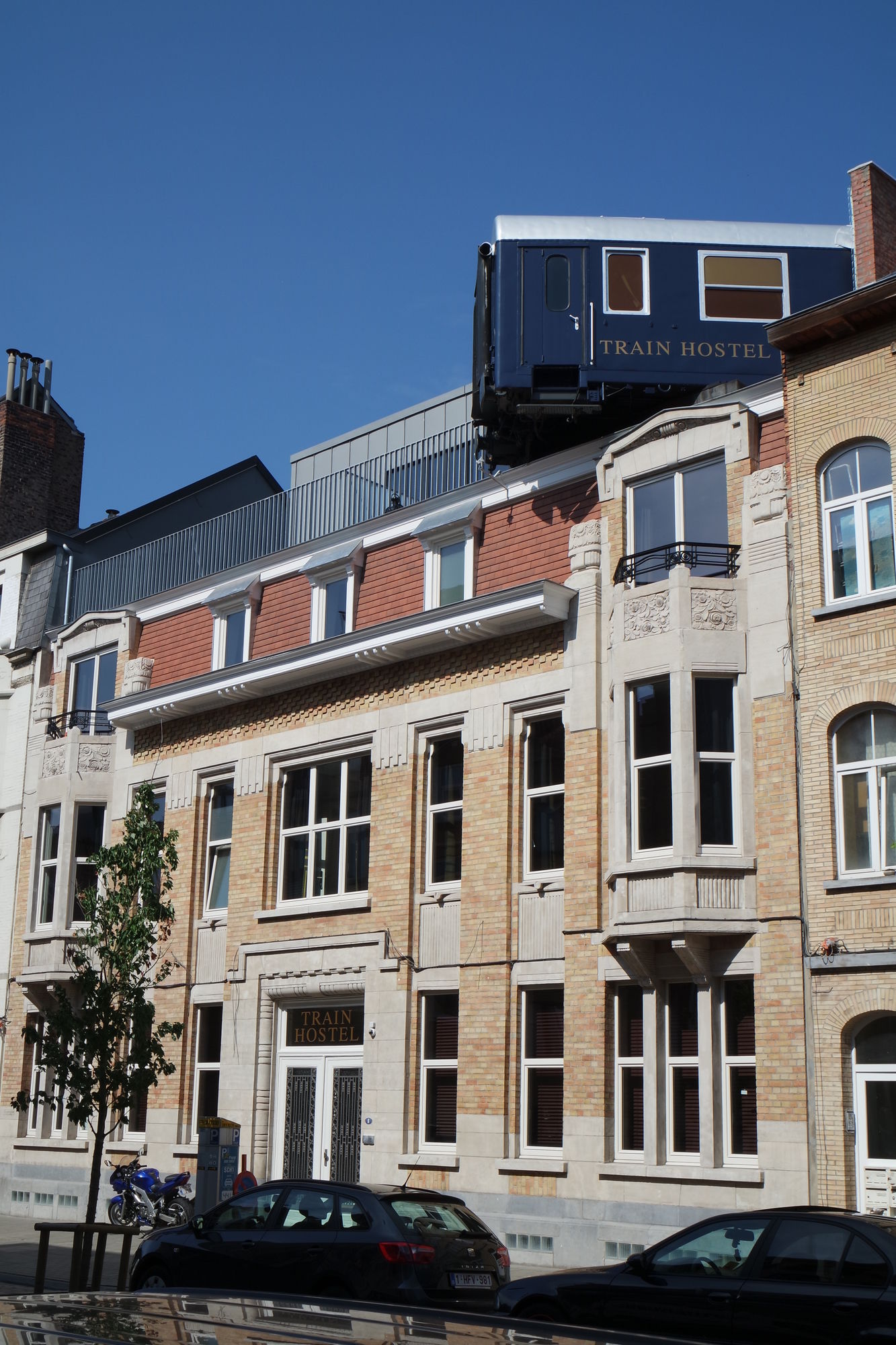 Фото отеля 1