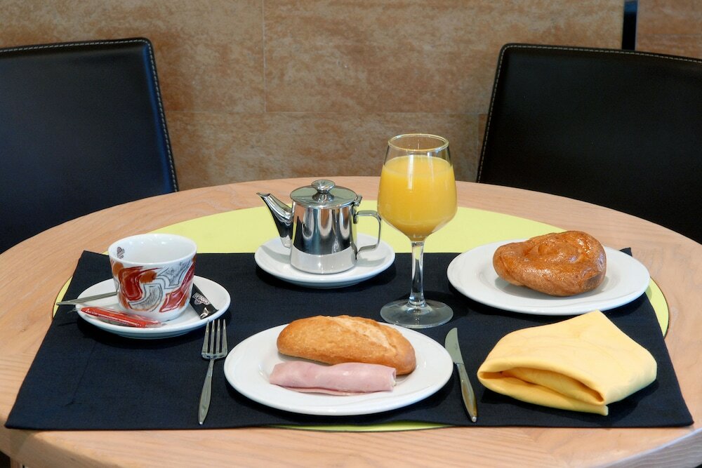 Фото Hotel Julia Madrid