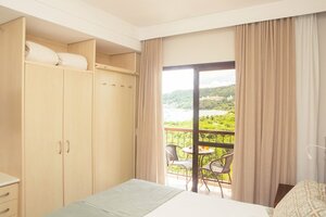 Гостиница Jurere Beach Village