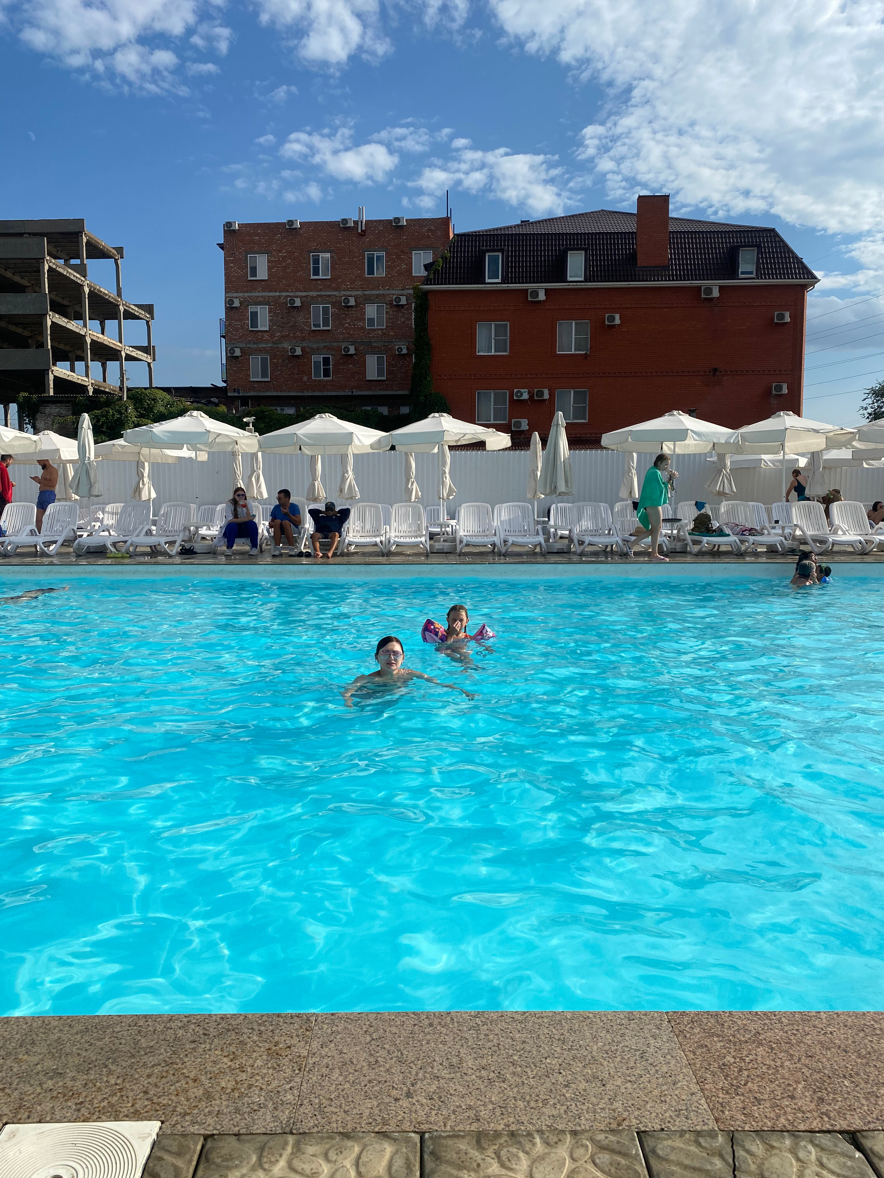 Фото Золотой Джин