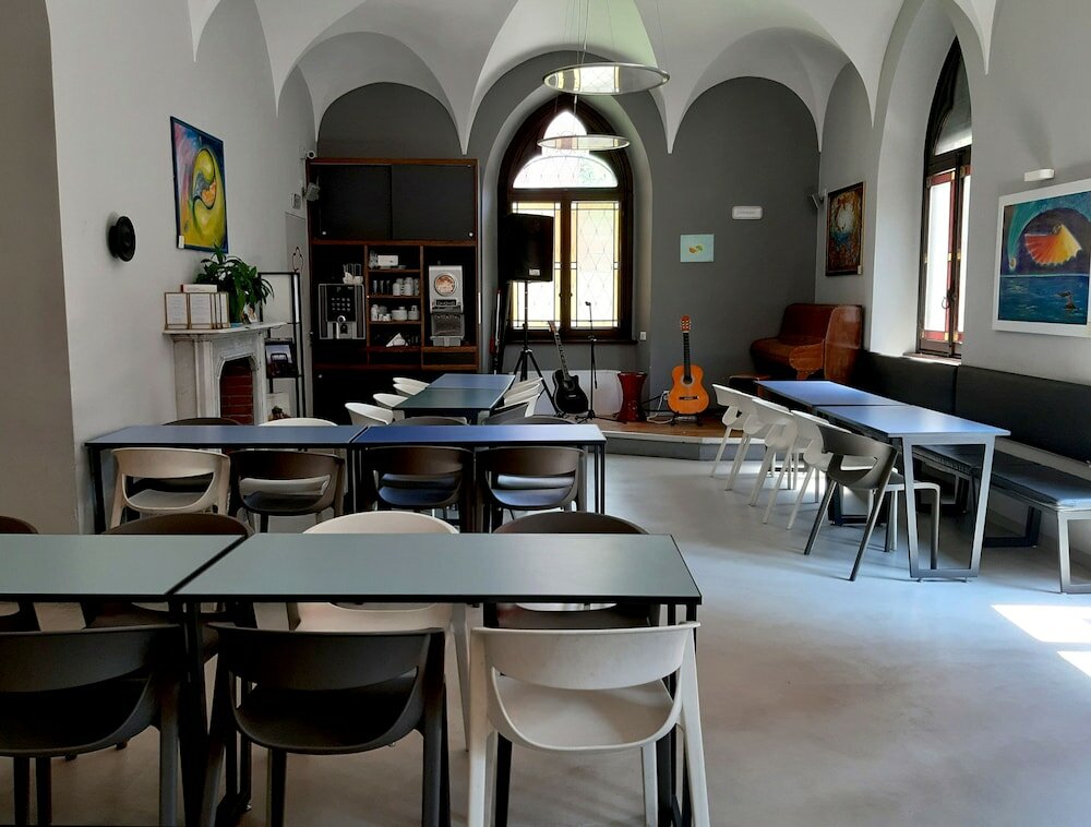 Фото Babila Hostel and Bistrot