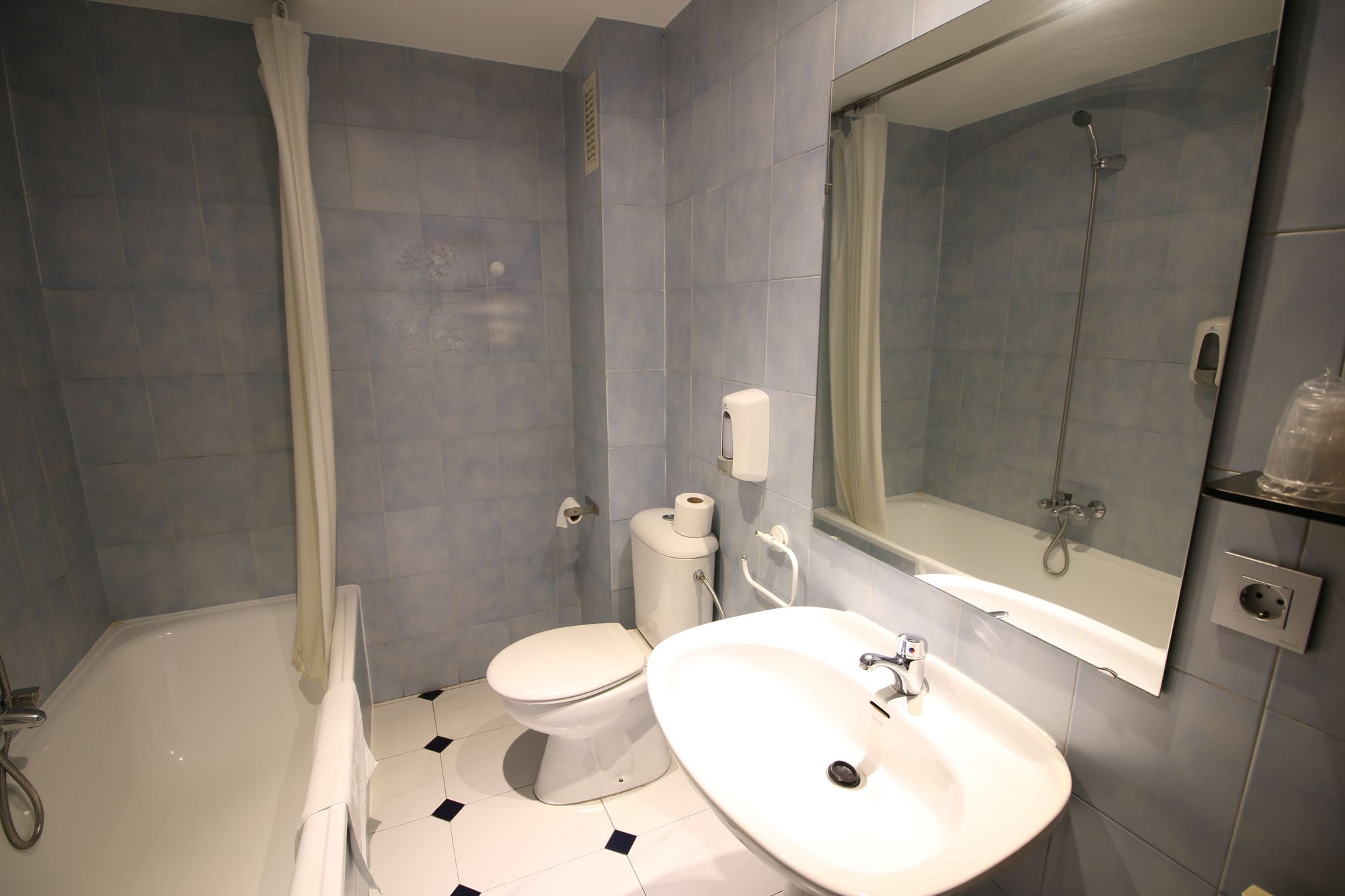 Фото Hotel Alda Centro Palencia