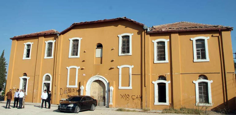 Бар Kucuk Beyoglu & Bars Street, Искендерун, фото