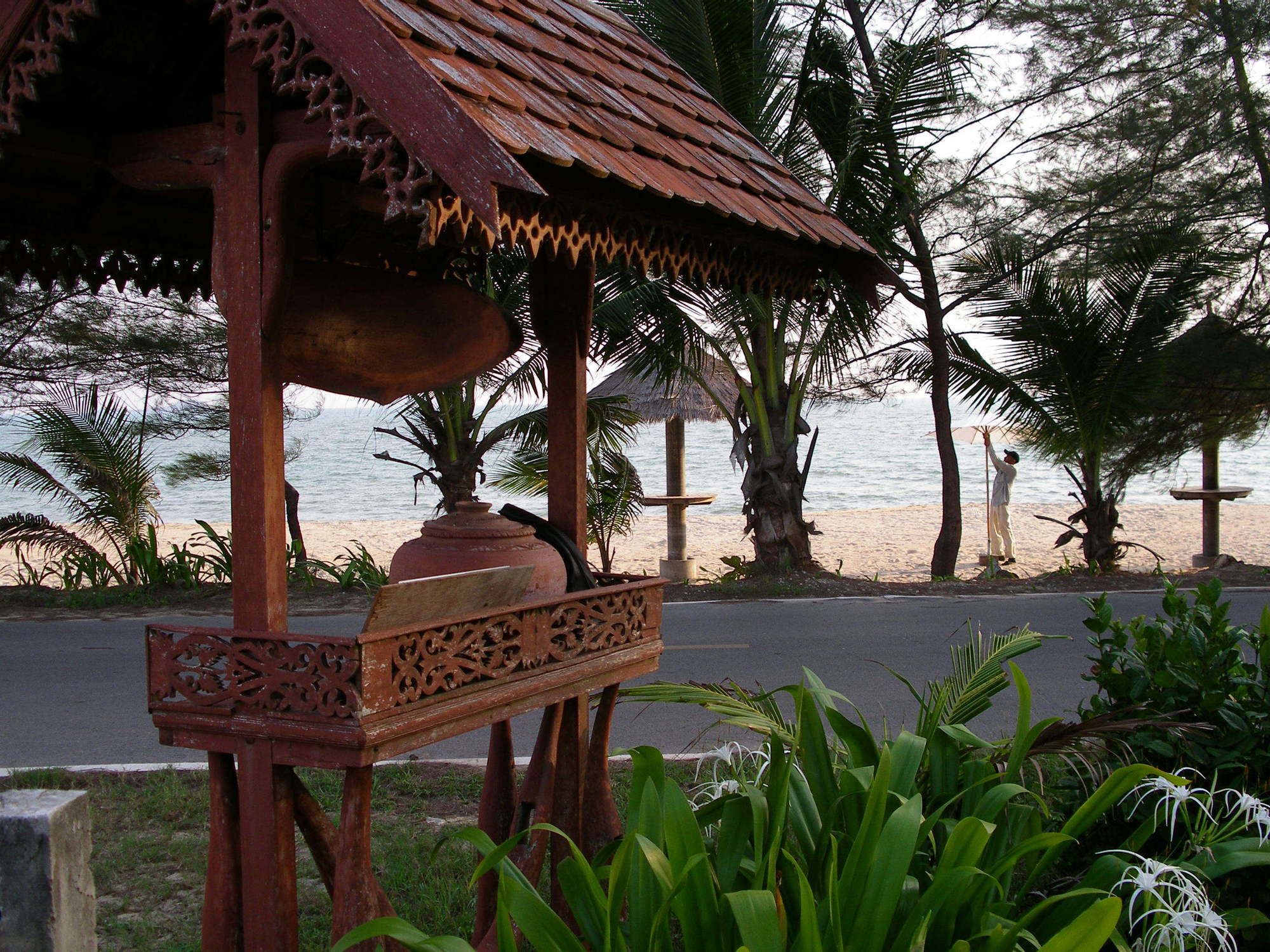 Фото Ruen Thai Rim Haad Resort