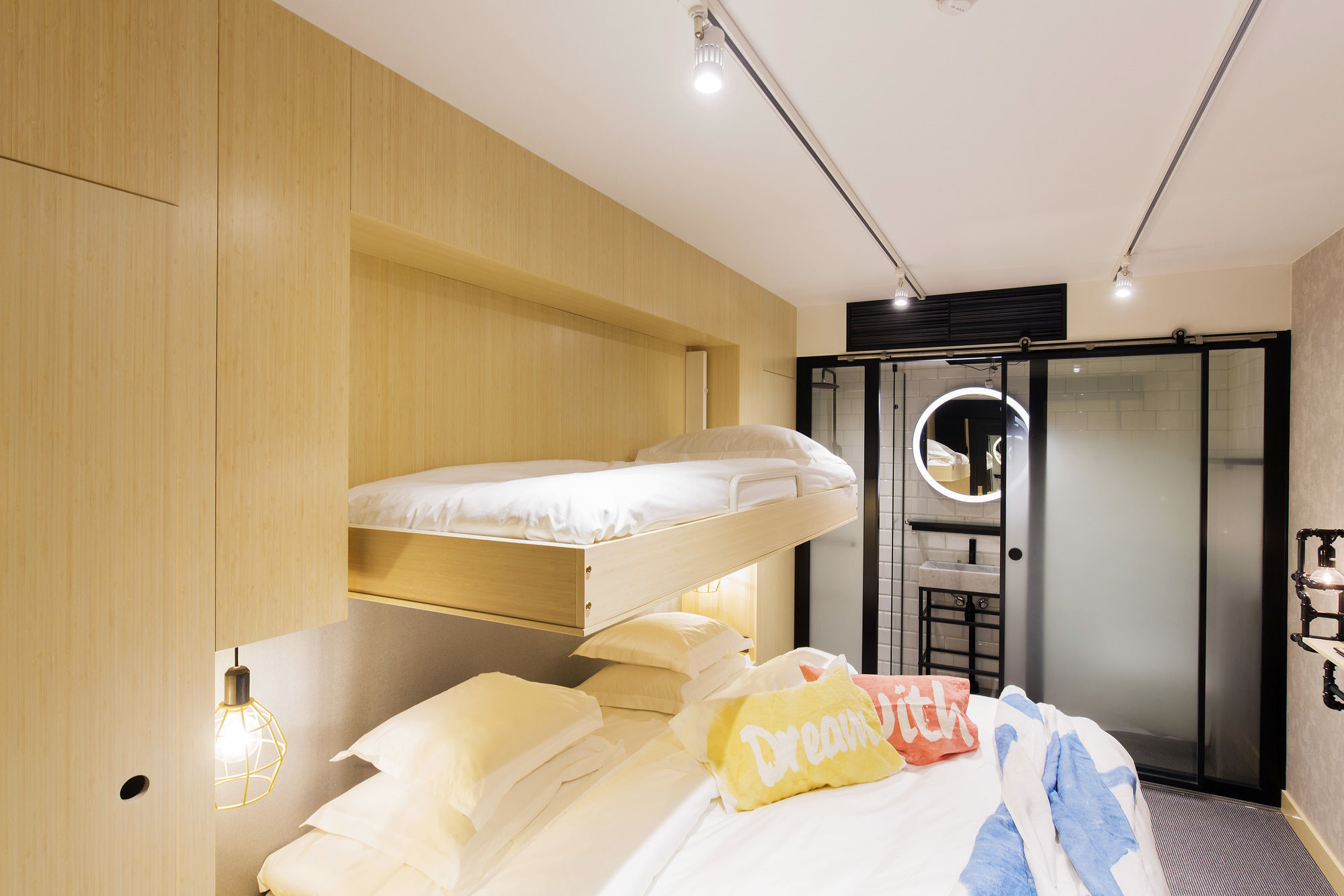 Фото Hotel With Urban Deli