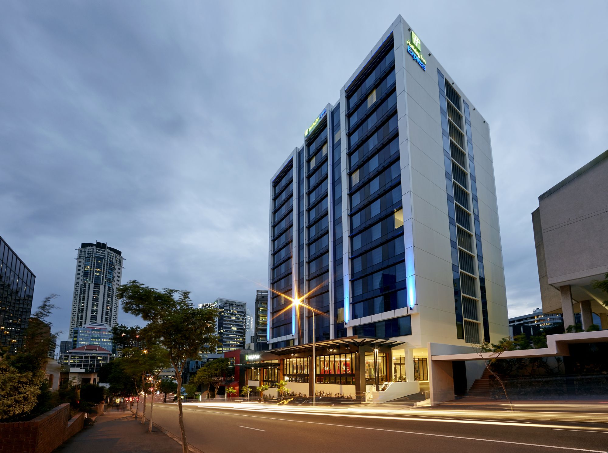 Фото Holiday Inn Express Brisbane Central
