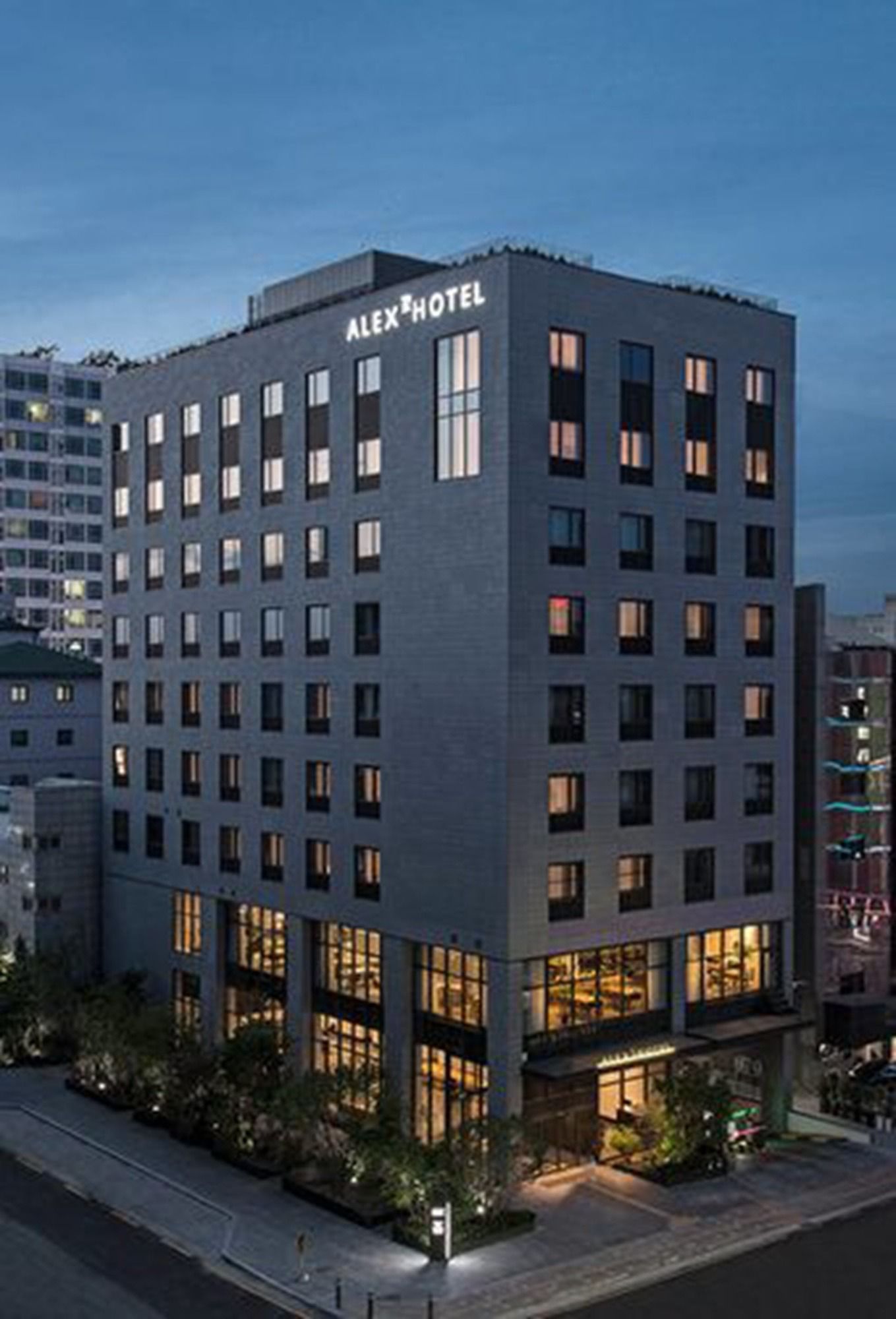 Фото отеля 1