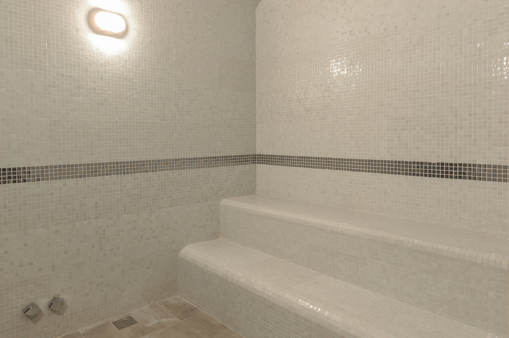 Фото Gloria Inn Hotel