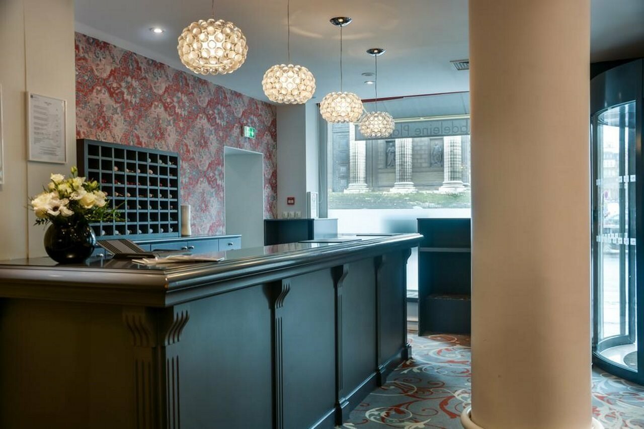 Фото Madeleine Plaza