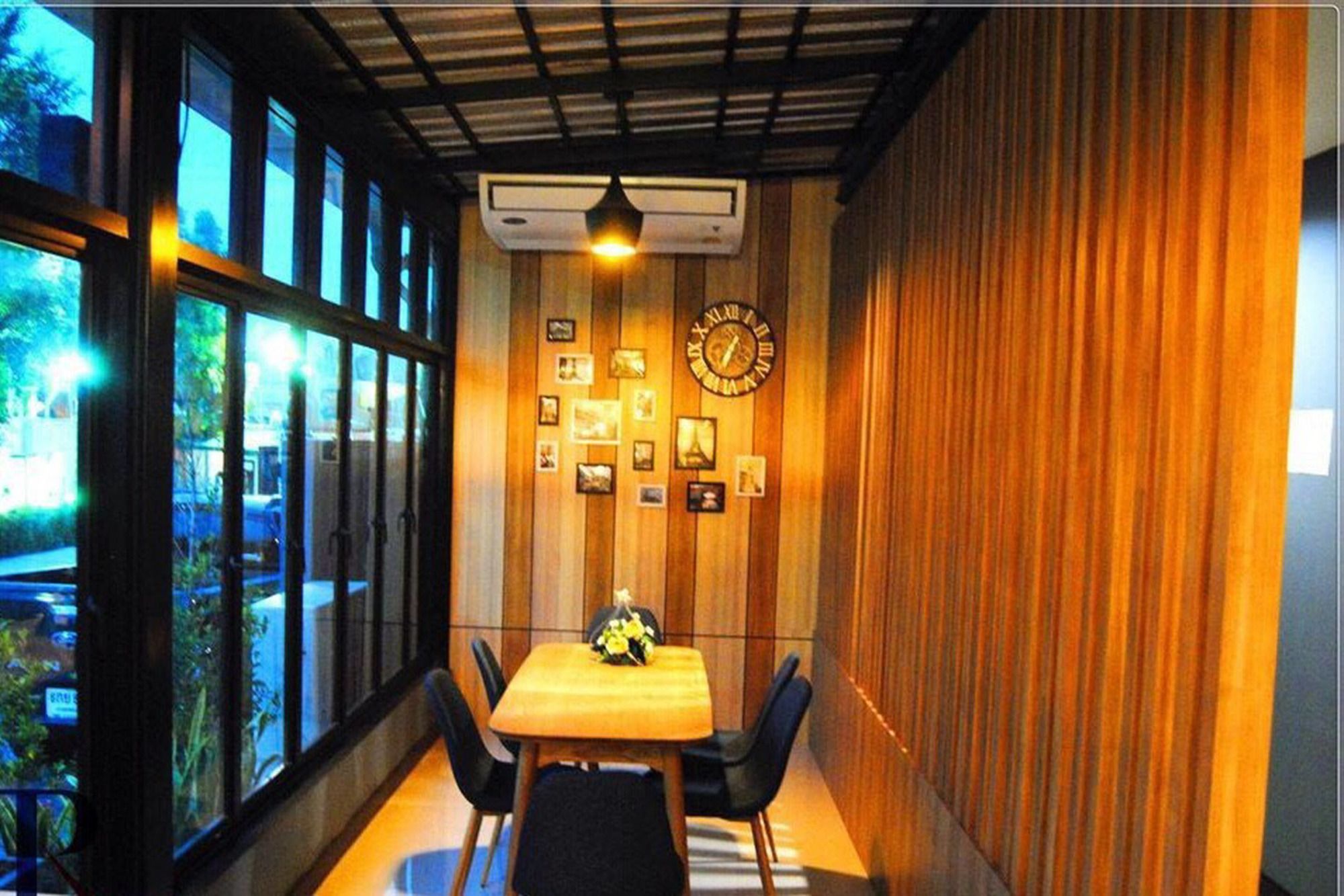 Фото Uplus Uhome Hotel