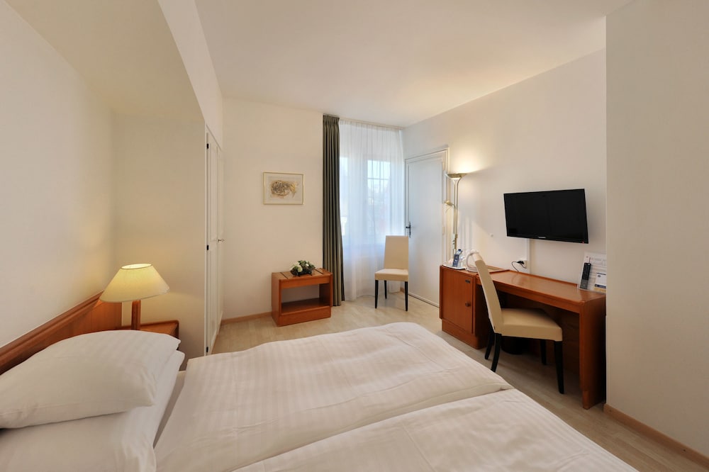 Фото Hotel De La Rose