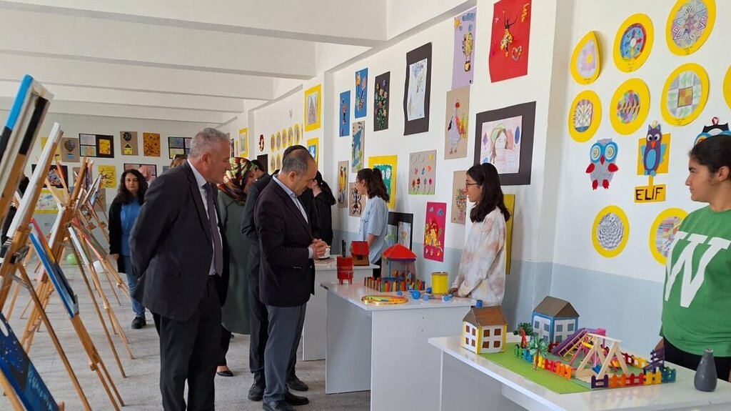 School 75th Year Middle School, Agri, photo