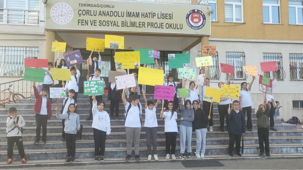 School Cezzar Mustafa Ersin Middle School, Corlu, photo