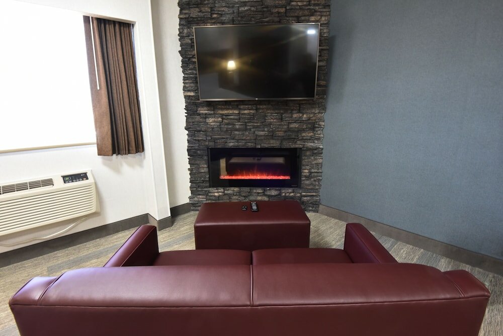 Фото Victoria Inn Hotel and Convention Centre Winnipeg