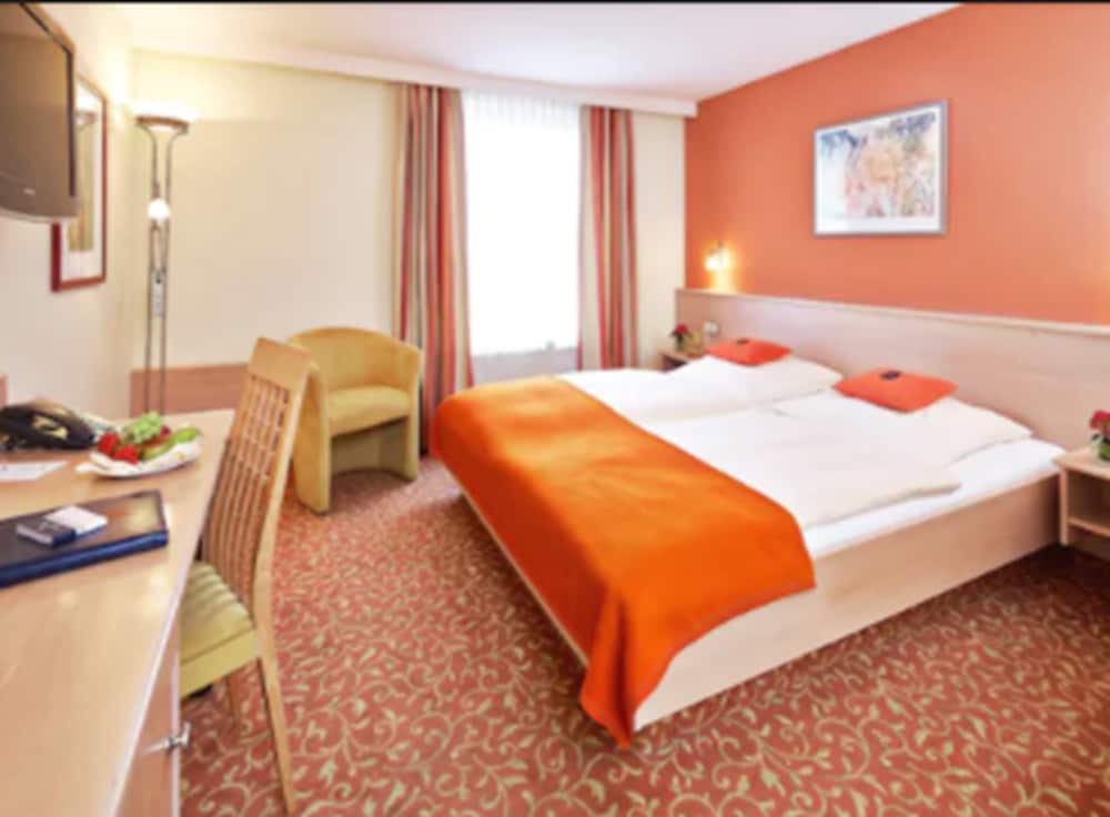 Фото Hotel Adria München