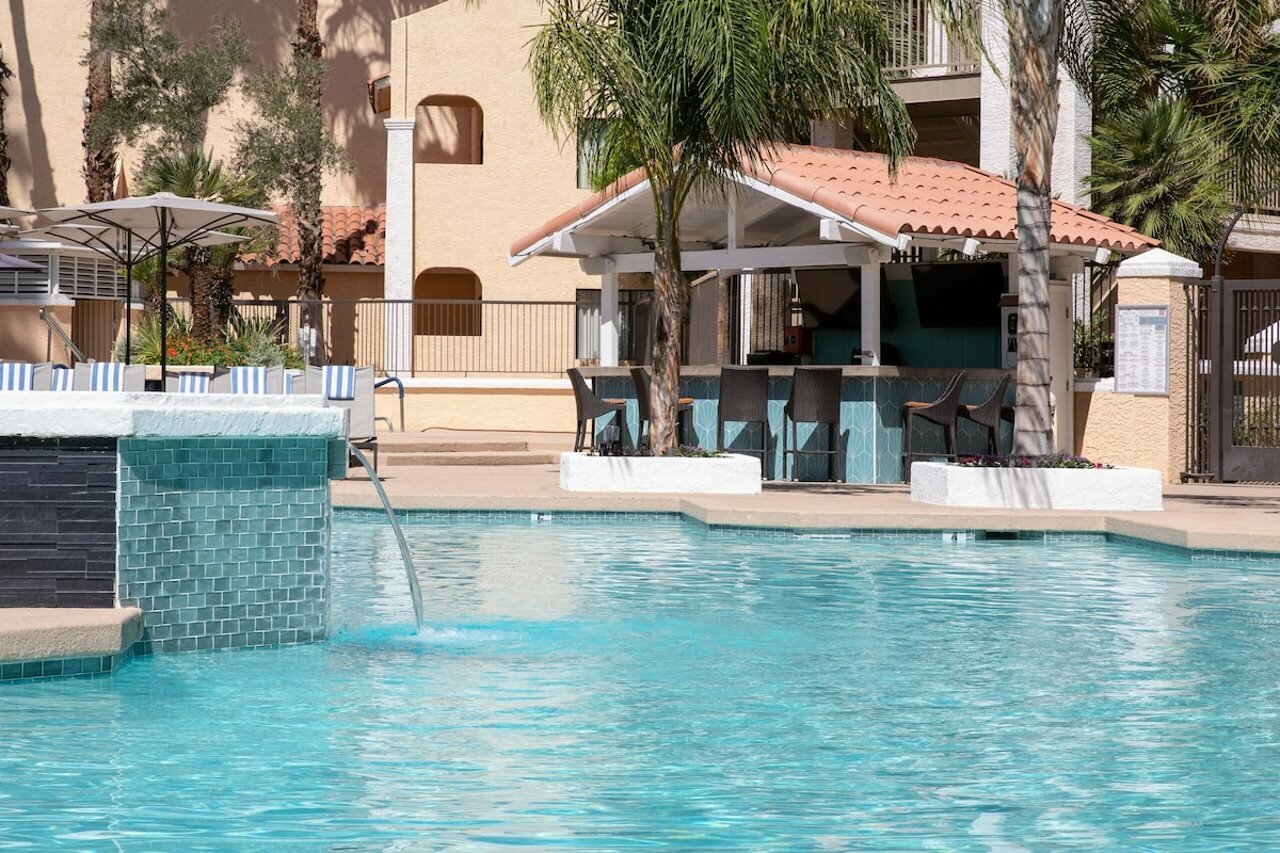 Фото Crowne Plaza Phoenix - Chandler Golf Resort, an Ihg Hotel