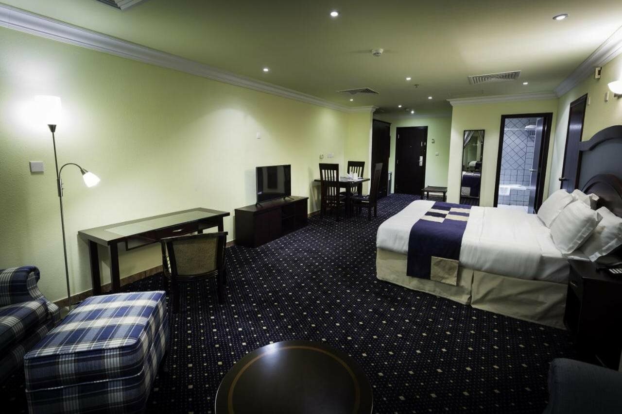 Фото Howard Johnson Hotel Dammam