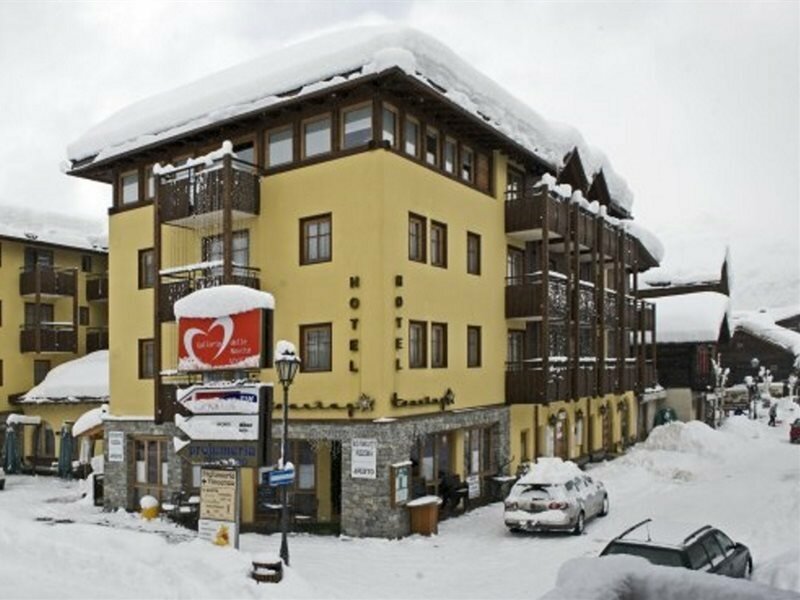 Фото отеля 2