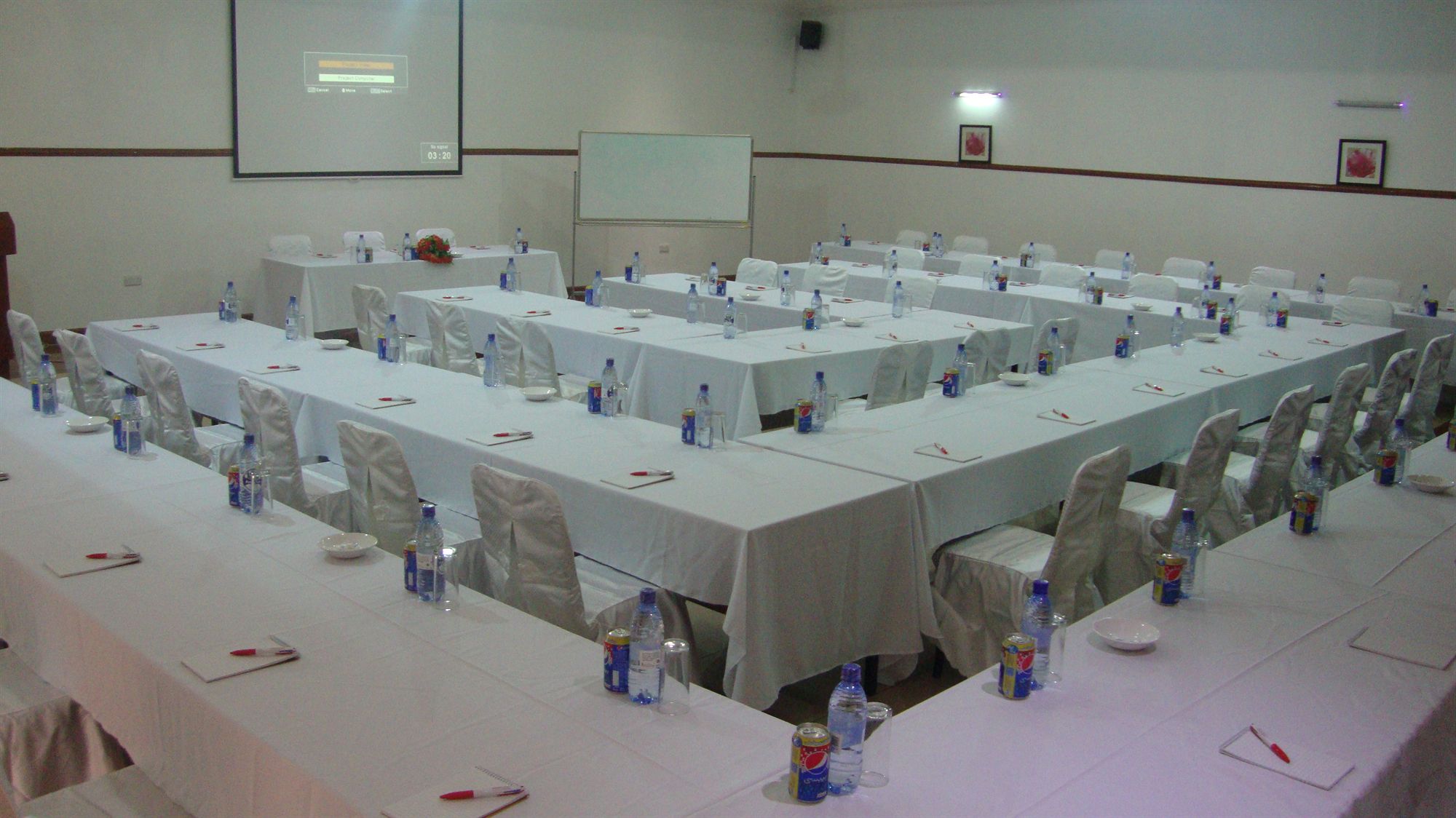 Фото Riverside Hotel and Conference Centre