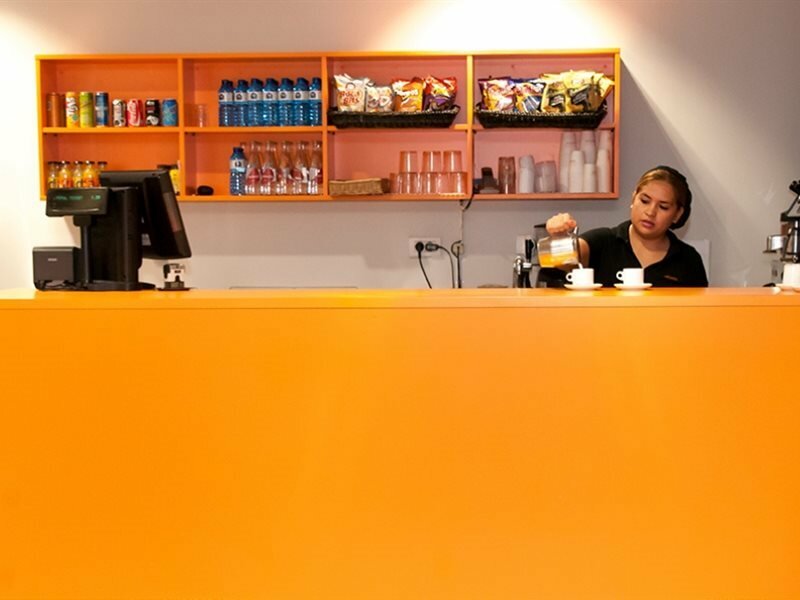 Фото Youth Hostel Pere Tarres