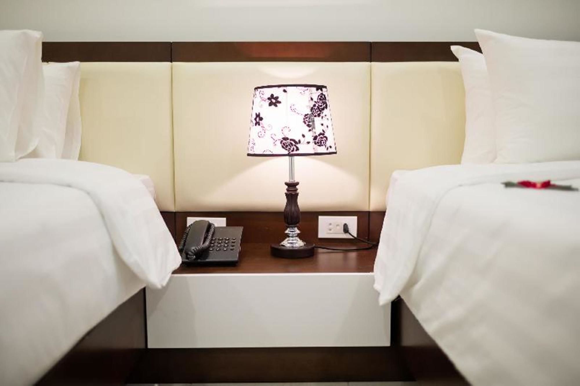 Фото New Vision Palace Hotel