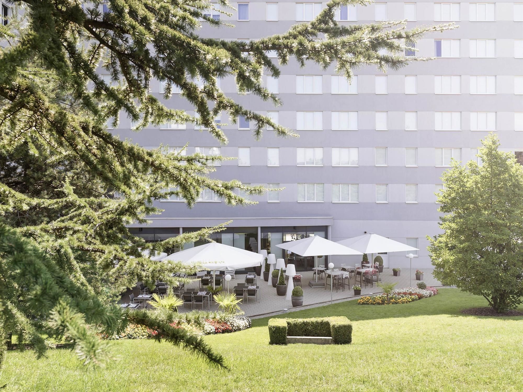 Фото Novotel Suites Geneve Aeroport