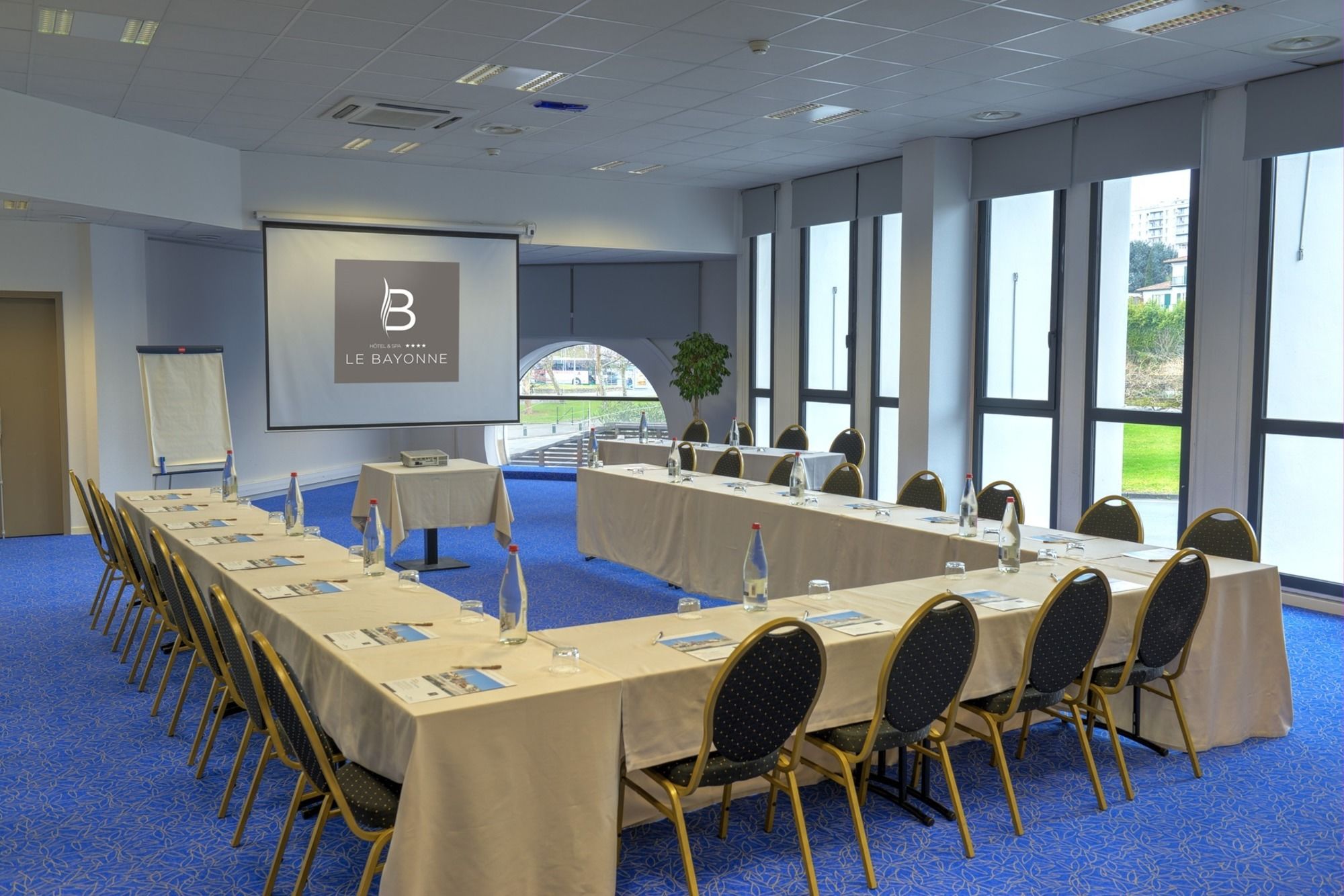 Фото Hotel Le Bayonne