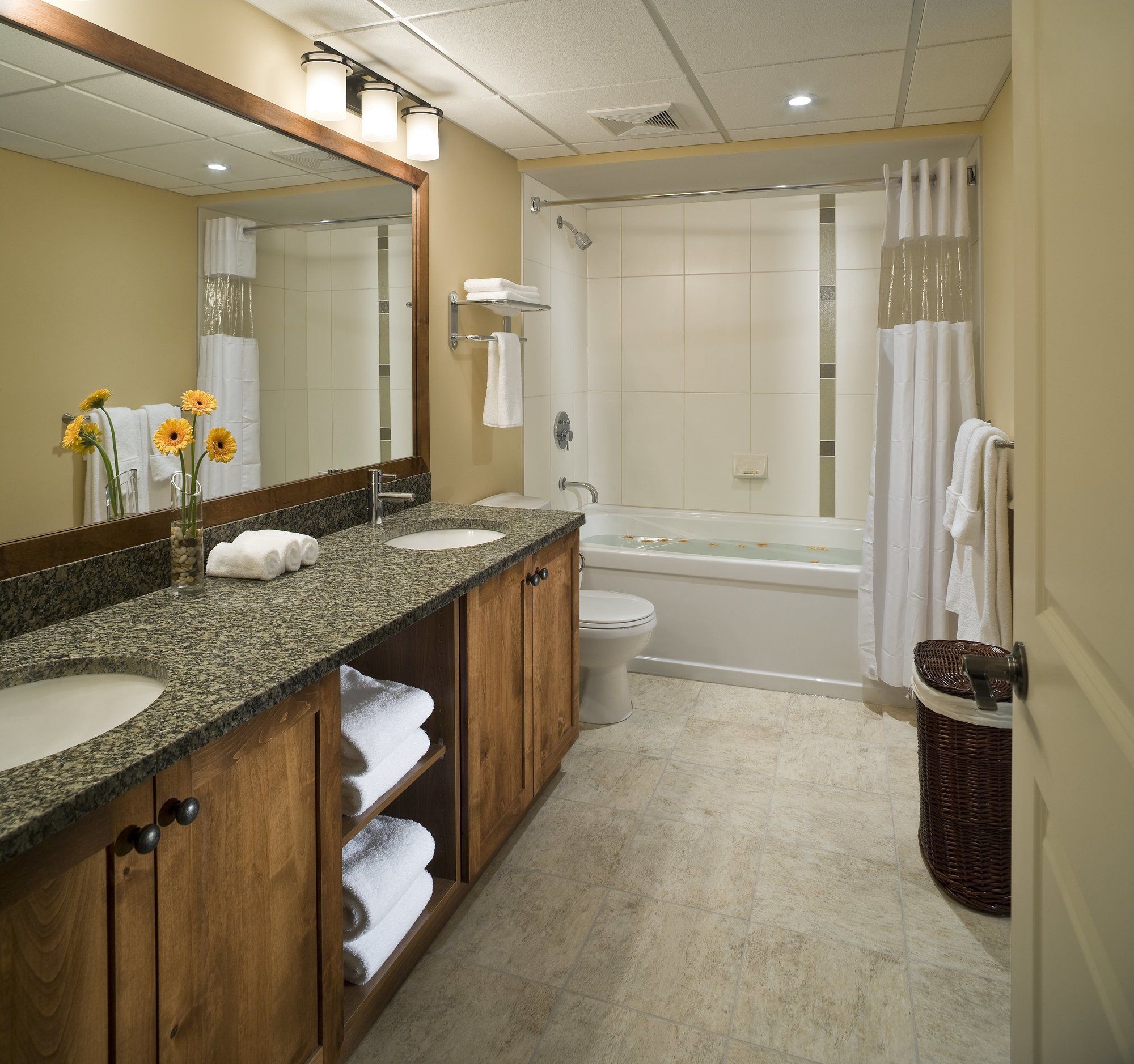 Фото Walnut Beach Resort