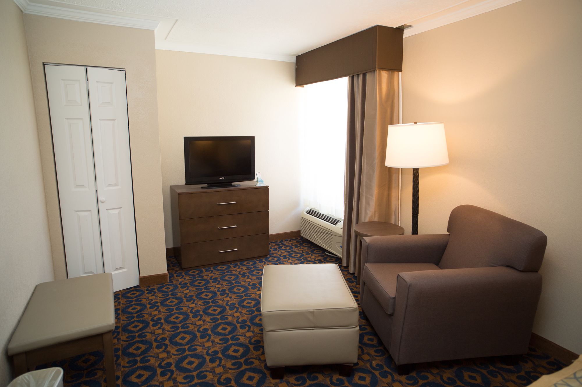 Фото Best Western Butch Cassidy Inn