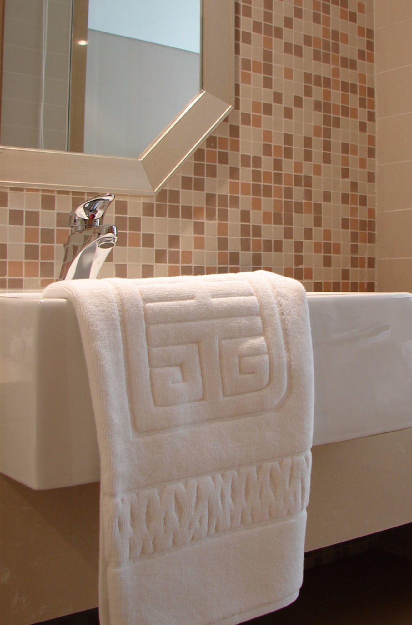 Фото Gotel Capital