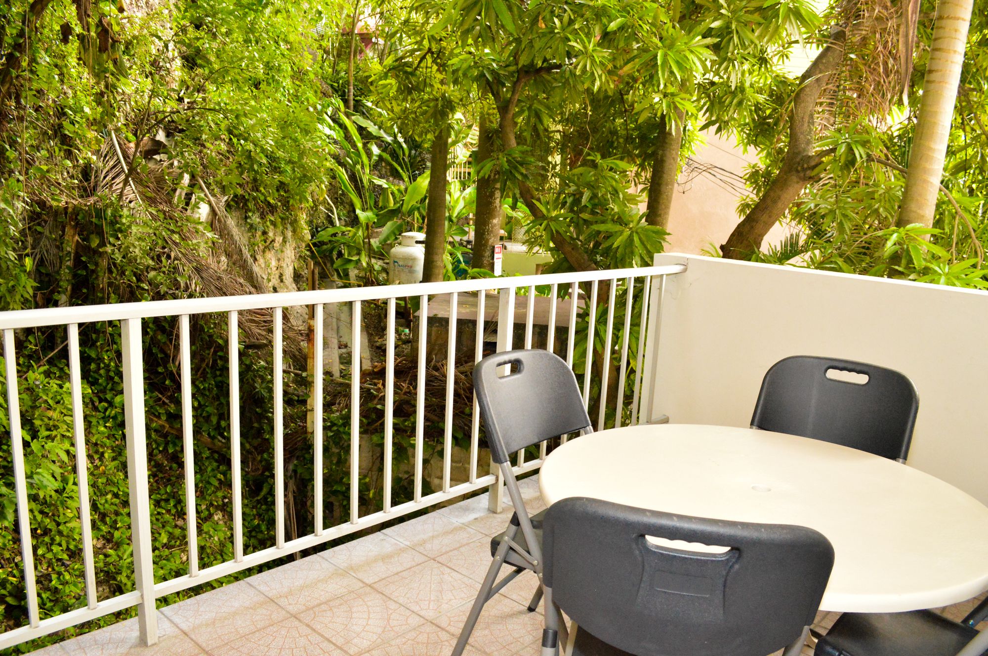 Фото Montego Bay Club Beach Resort