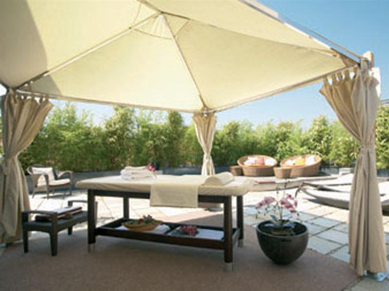 Фото East Hotel Hamburg