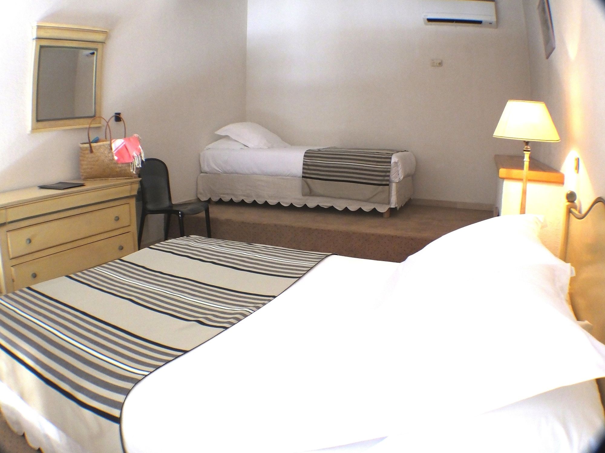 Фото Hotel Mariana