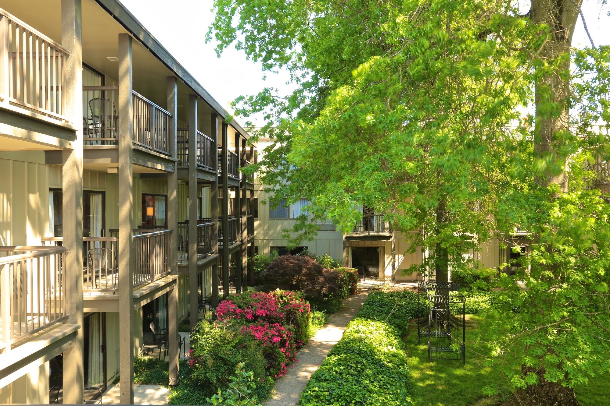 Фото Valley River Inn