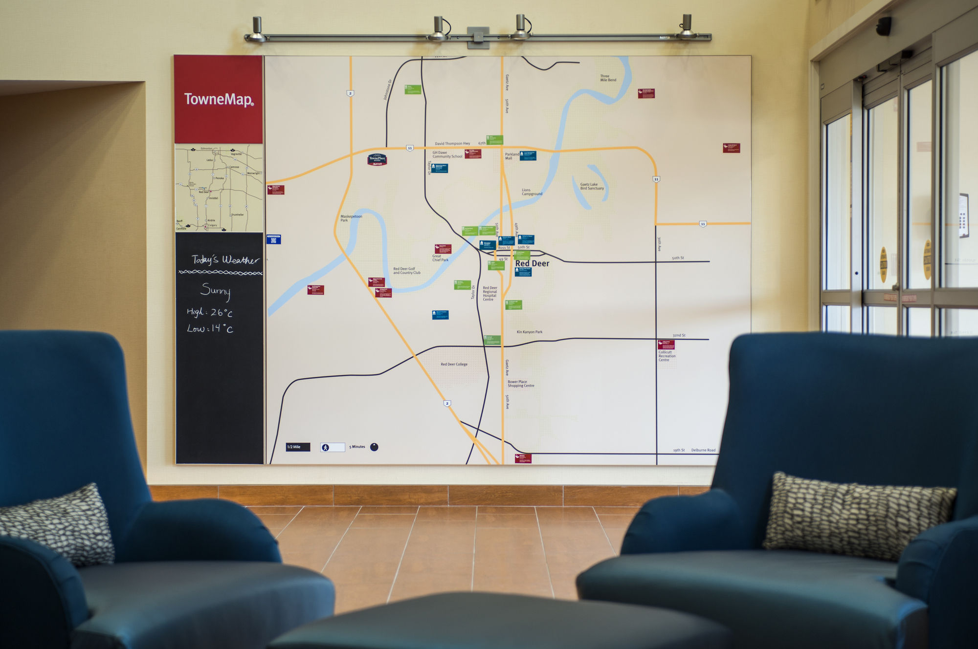 Фото TownePlace Suites by Marriott Red Deer