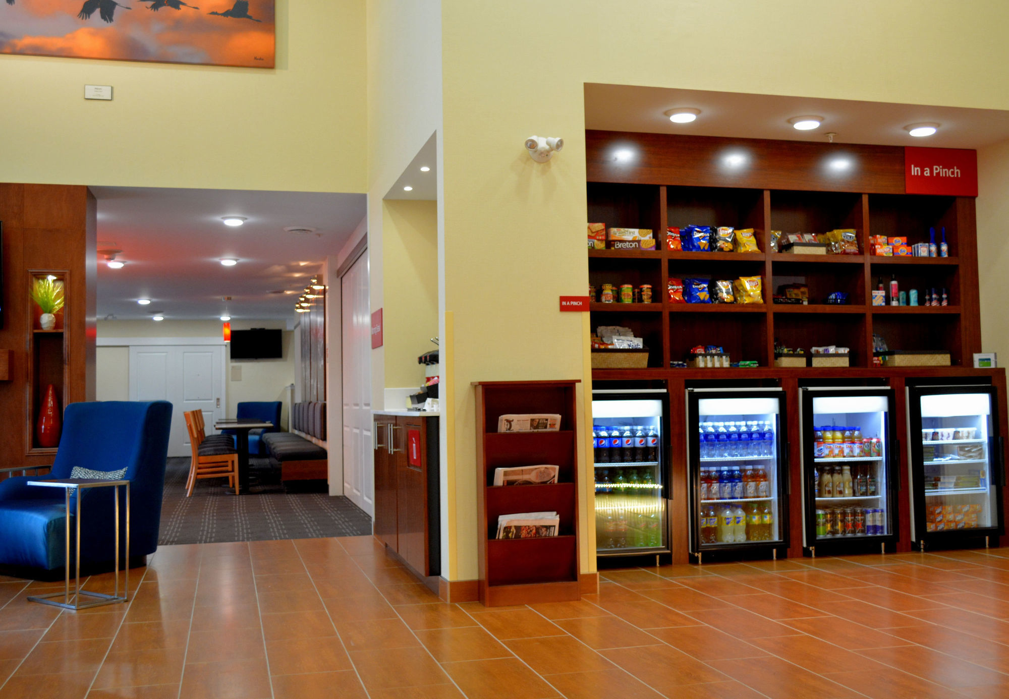 Фото TownePlace Suites by Marriott Red Deer