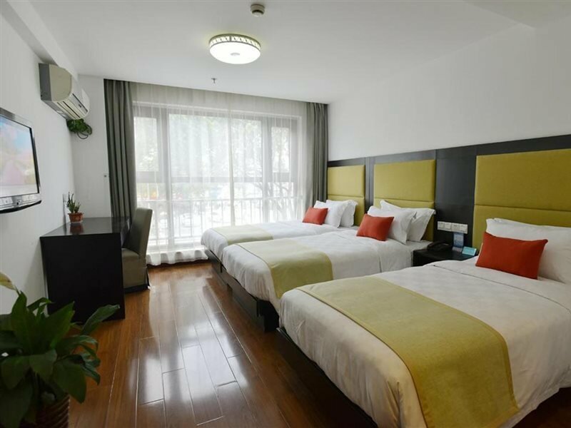 Фото Shanghai Joyful Star Chenyang Hotel