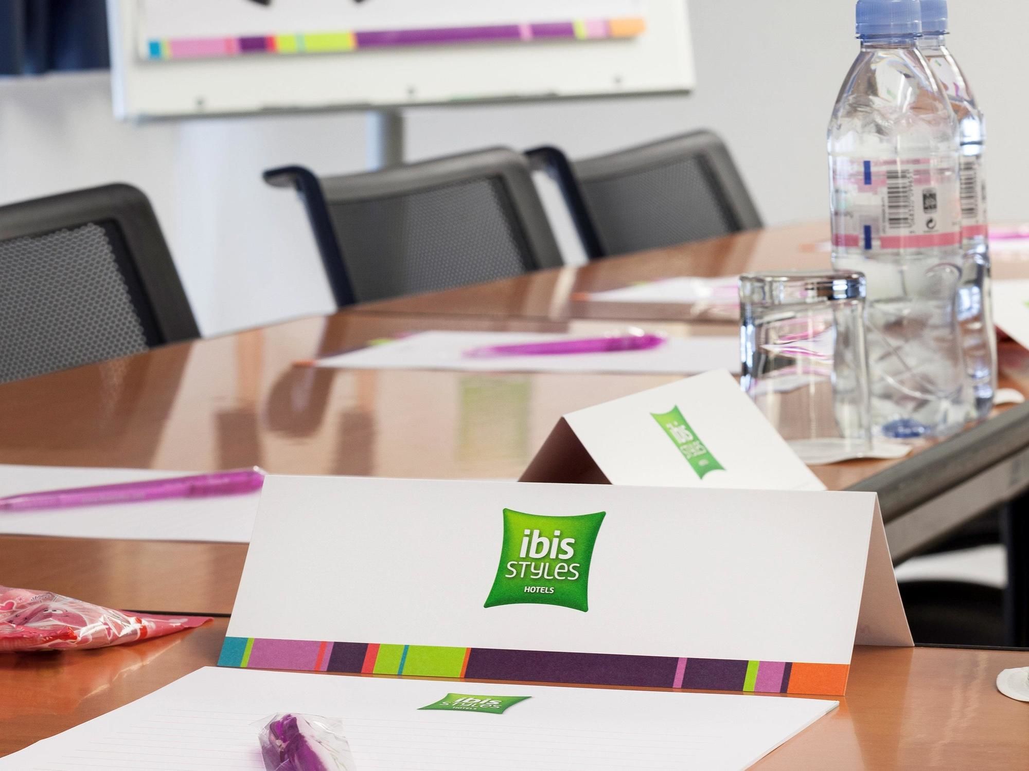 Фото Ibis Styles Besancon