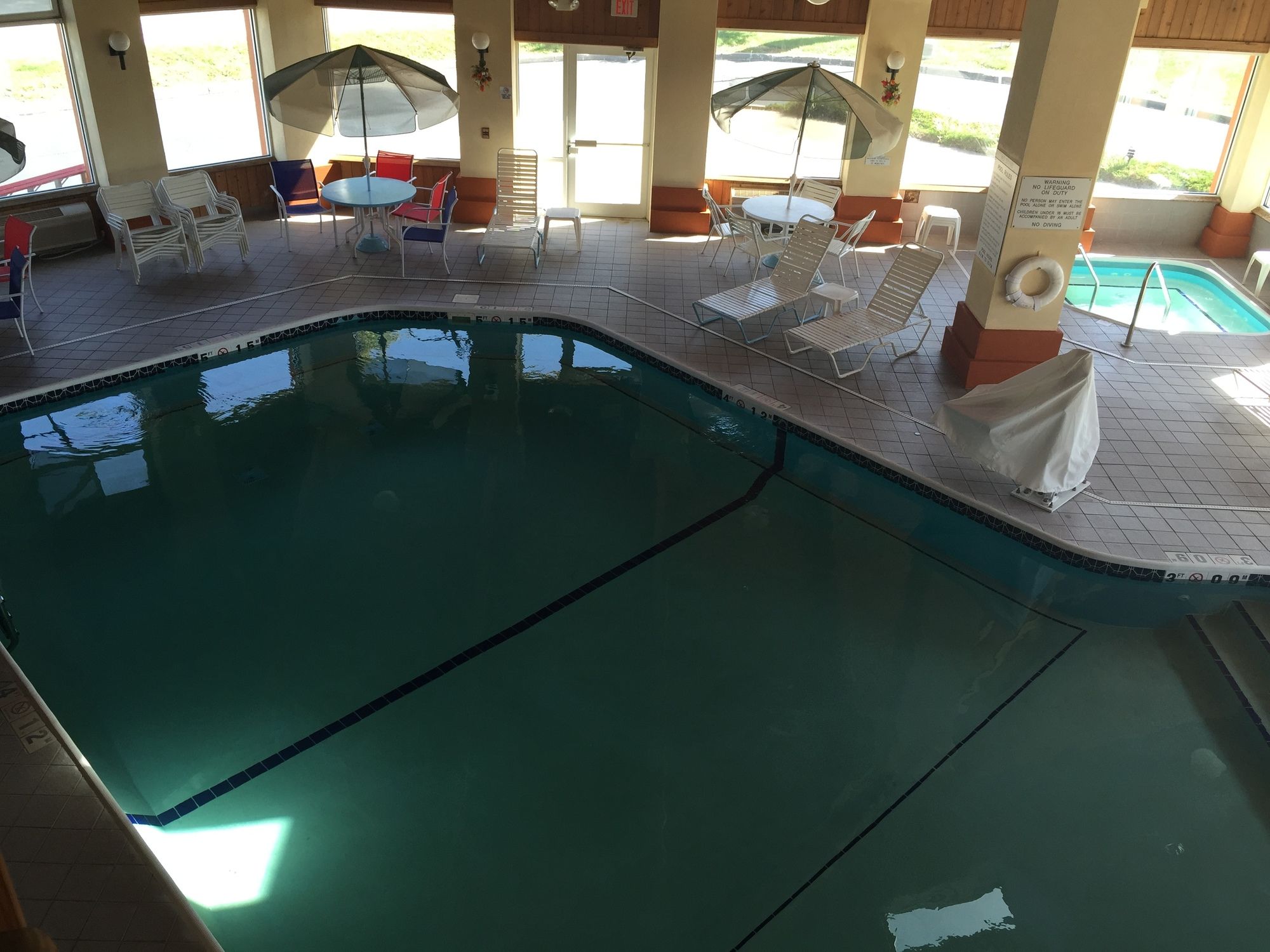 Фото Baymont by Wyndham Pella