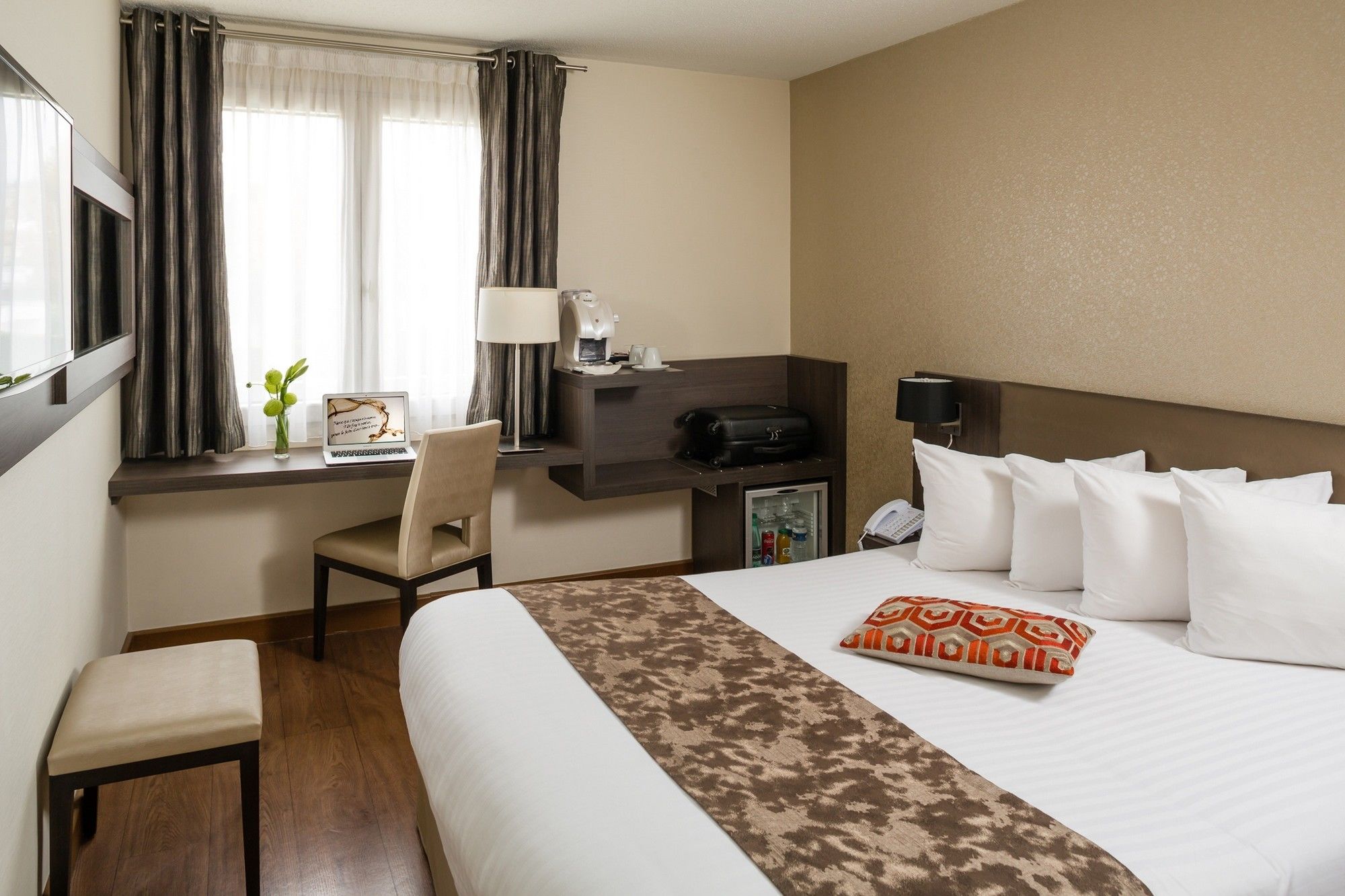 Фото Best Western Plus Hotel Elixir Grasse