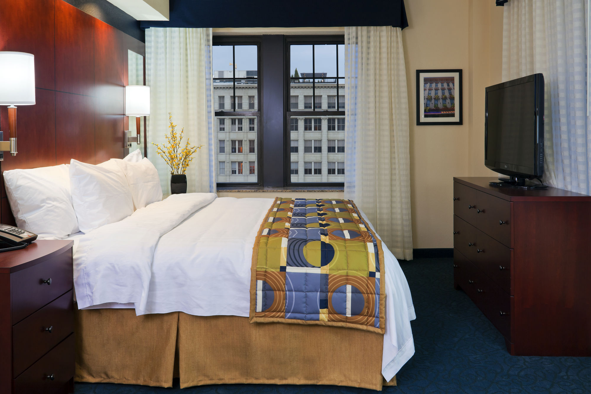 Фото Residence Inn by Marriott Cincinnati Downtown/The Phelps