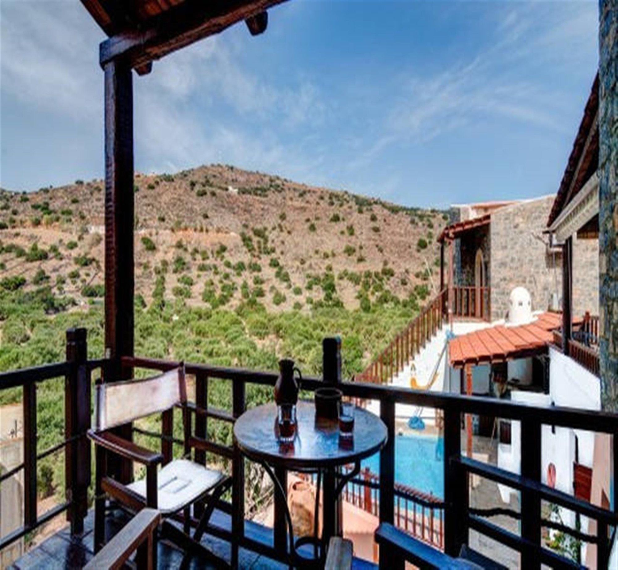 Фото Гостевой Дом Traditional Homes