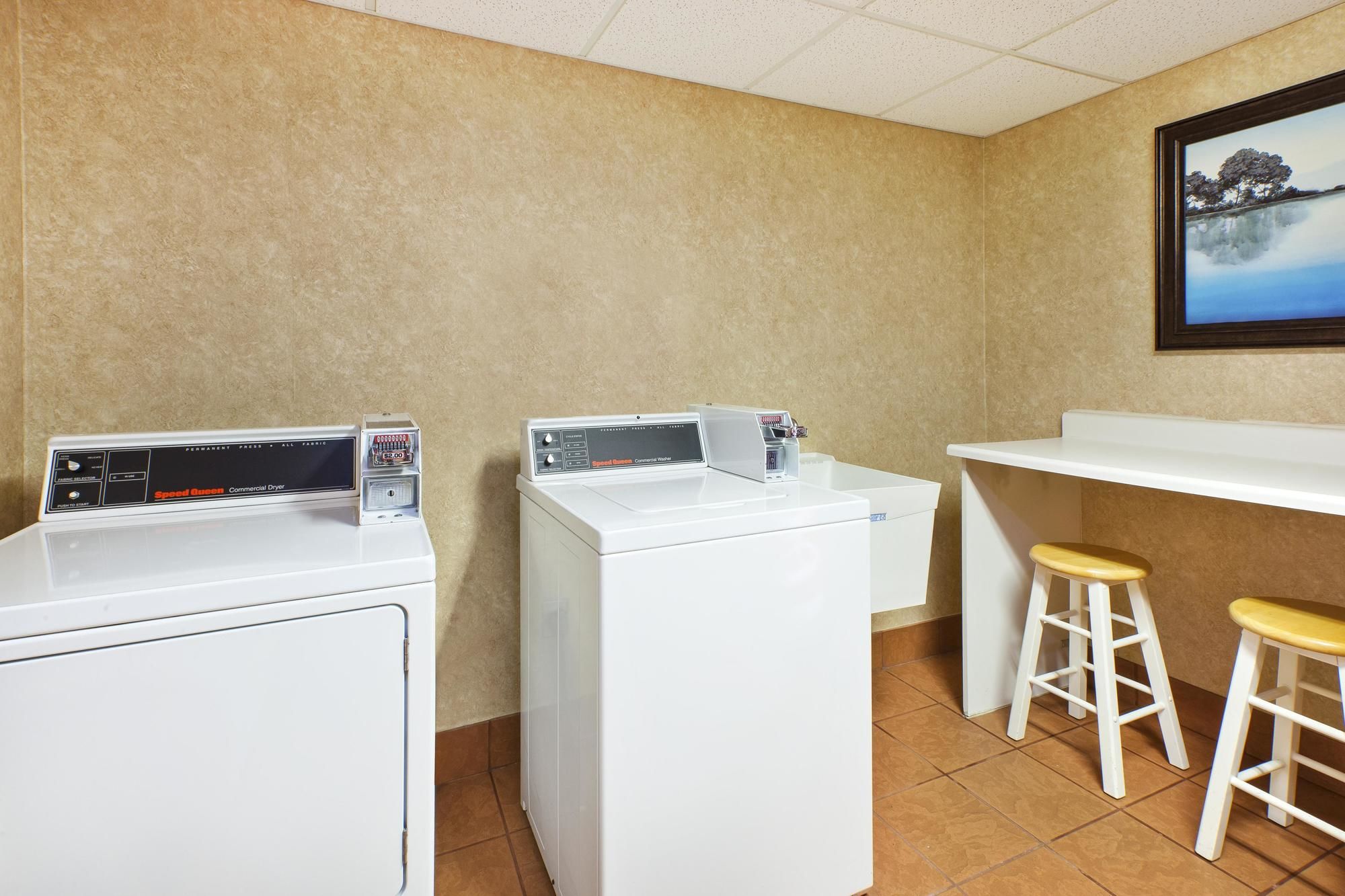 Фото Hampton Inn Batavia